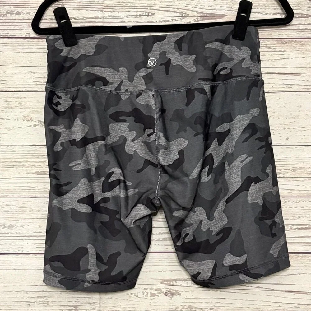 Vogo Athletica Grey Camo Gym‎ Shorts Large